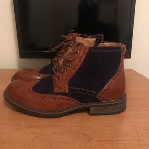 Men’s causal boots